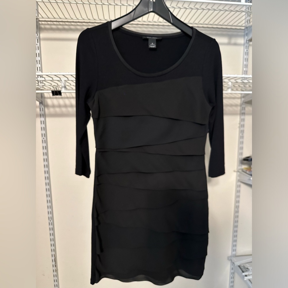EUC White House Black Market dress